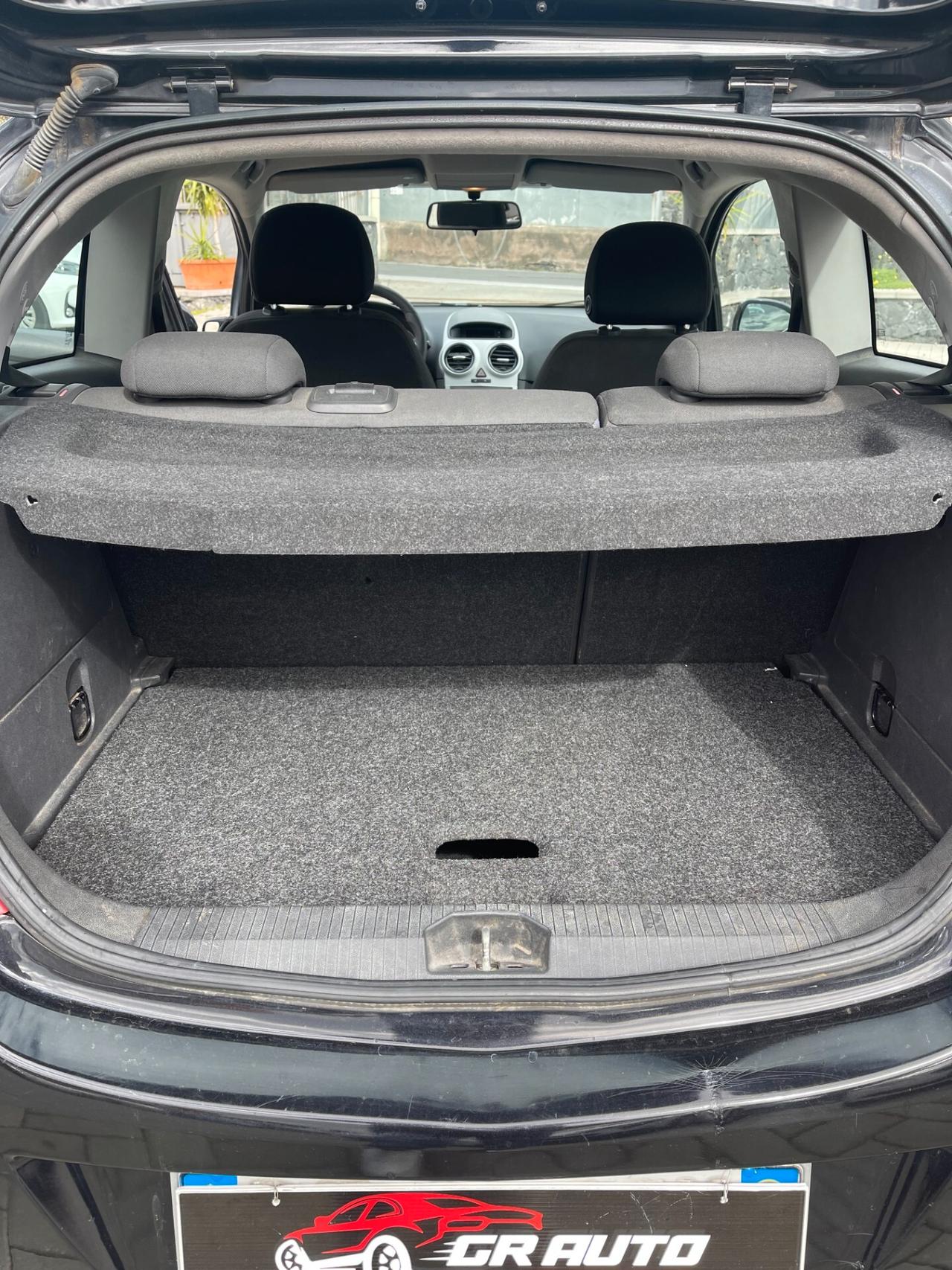 Opel Corsa 1.2 Sport