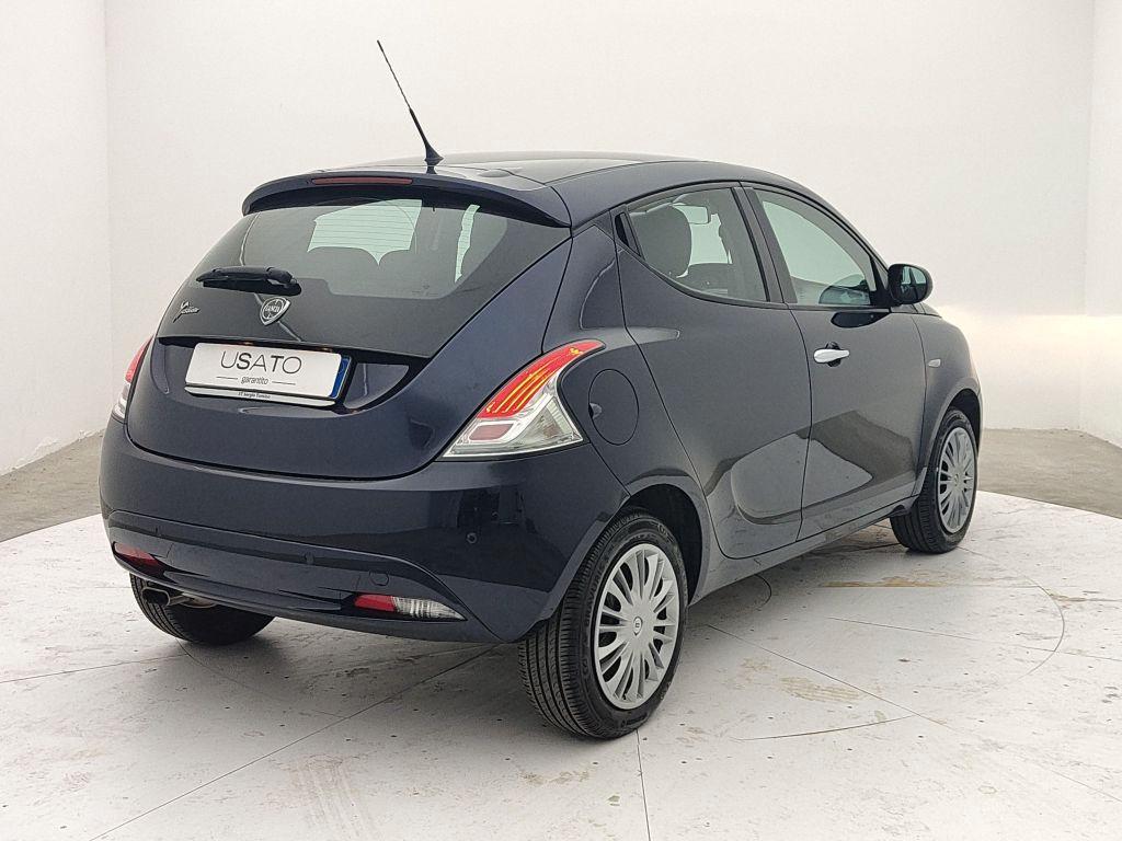 LANCIA Ypsilon 3ª serie - Ypsilon 1.2 69 CV 5 porte S&S Gold