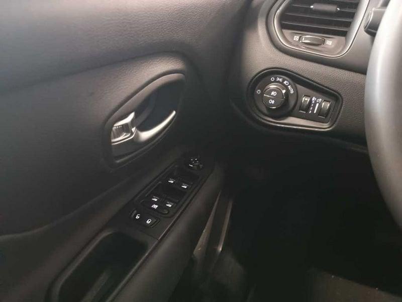 Jeep Renegade 2019 1.5 turbo t4 mhev Limited 2wd 130cv dct