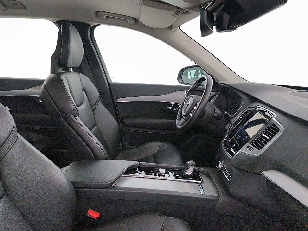 Volvo XC90 2.0 b5 Momentum awd