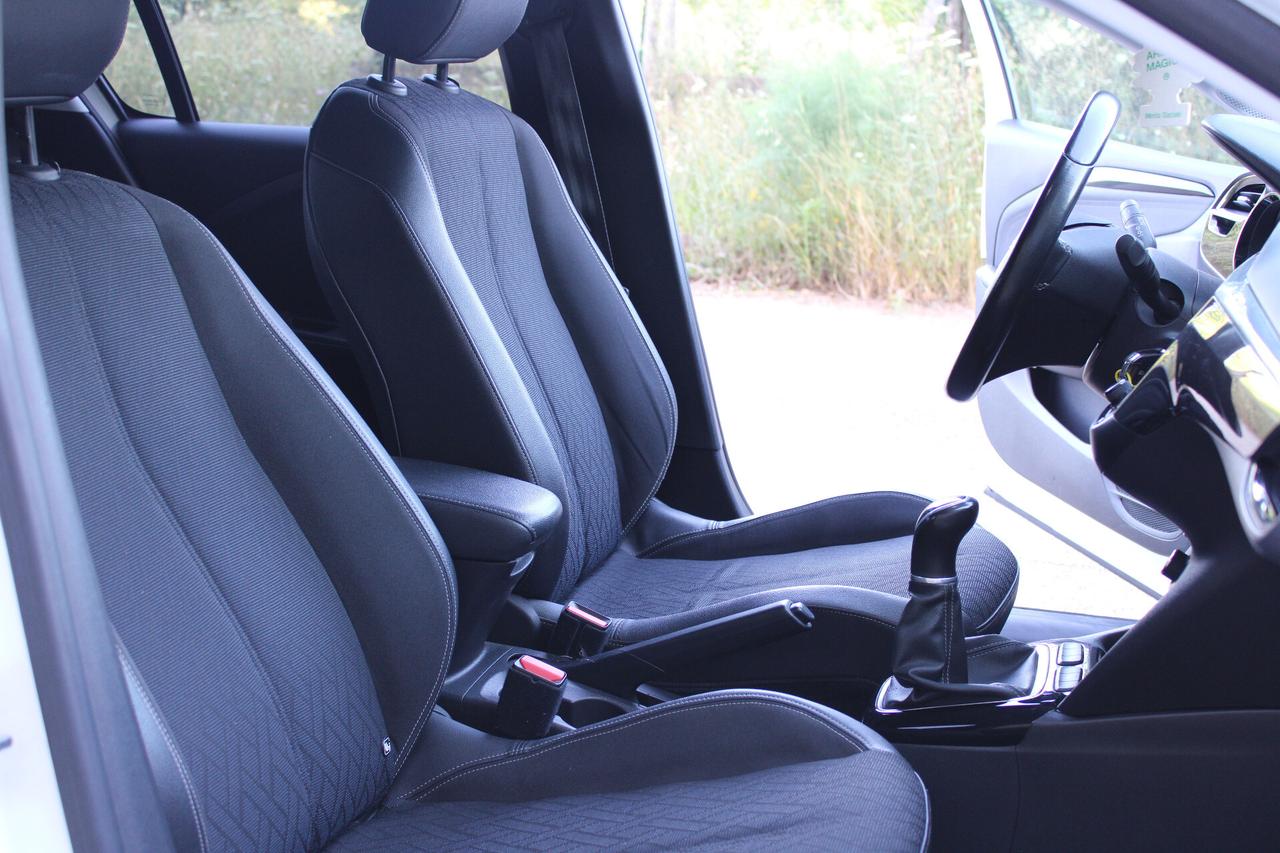 Opel Corsa 1.2 Elegance