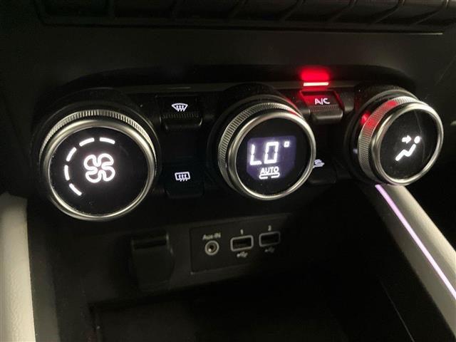 RENAULT Clio 1.0 tce Intens 90cv my21
