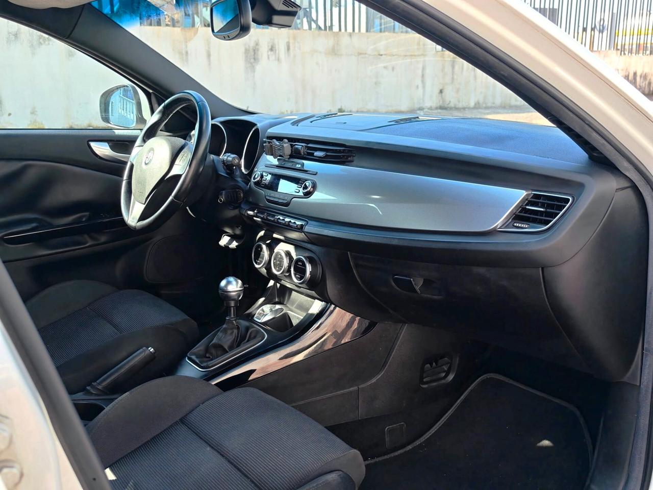 Alfa Romeo Giulietta 1.4 Turbo MultiAir Distinctive
