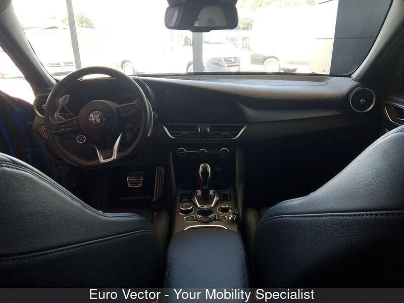 Alfa Romeo Giulia Giulia 2.2 Turbodiesel 210 CV AT8 AWD Q4 Veloce