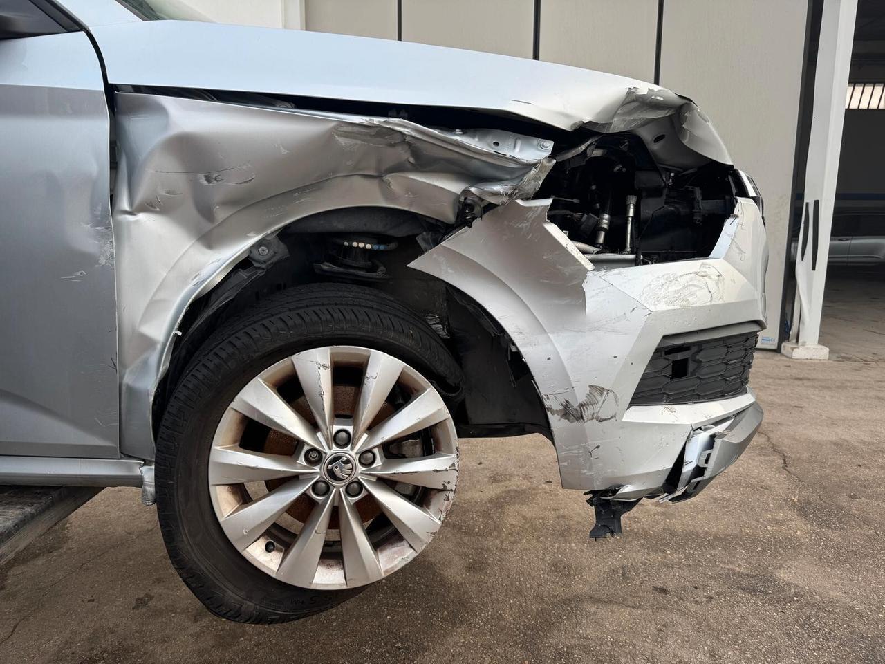 Skoda Kamiq 1.0 tsi 110cv START INCIDENTATA