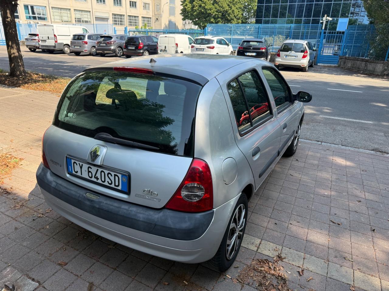 Renault Clio 1.2 16V 5 porte Confort