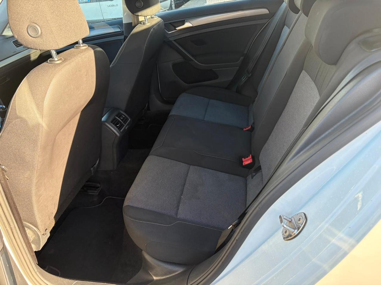 VOLKSWAGEN GOLF 7 - FINANZIABILE