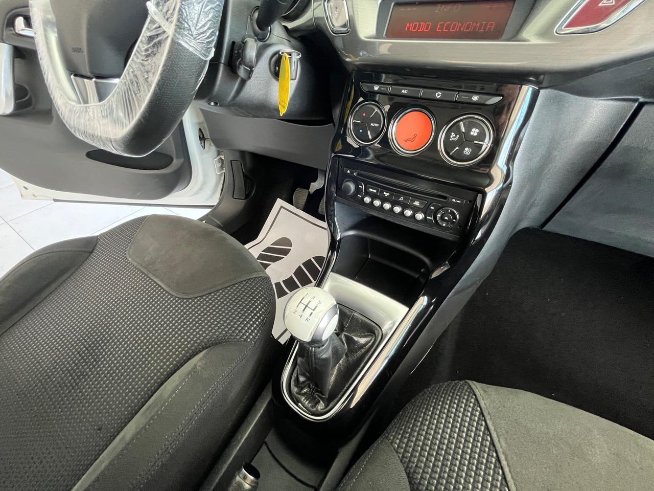Citroen C3 1.4 HDi 70 Exclusive Full