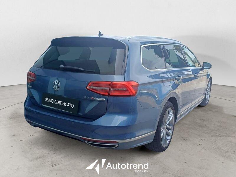 Volkswagen Passat Variant 2.0 TDI 190 CV Automatica DSG Highline R-Line Pack BMT