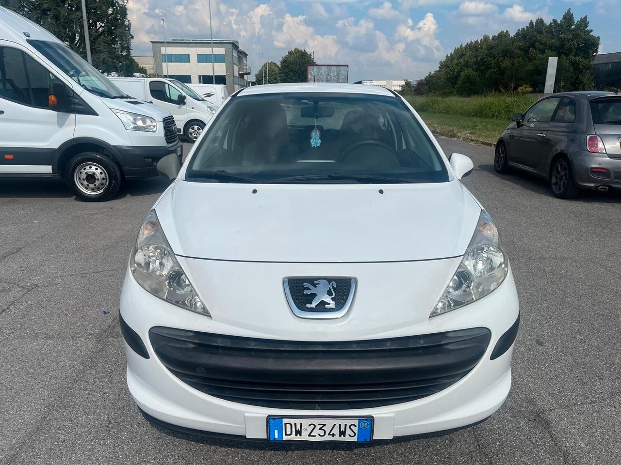 Peugeot 207 1.4 8V 75CV 3p. ECO GPL