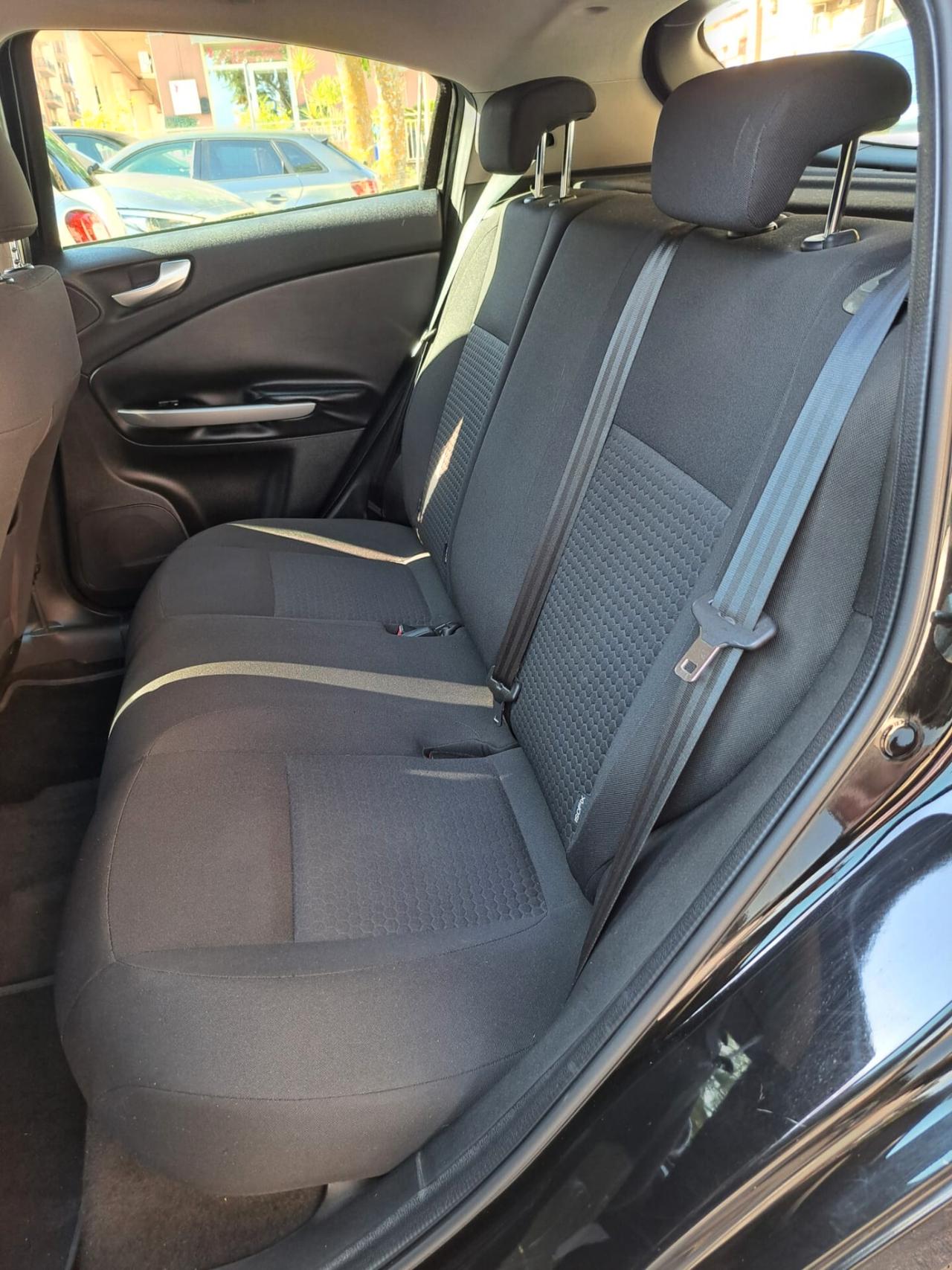 Alfa Romeo Giulietta 1.6 JTDm-2 105 CV Distinctive