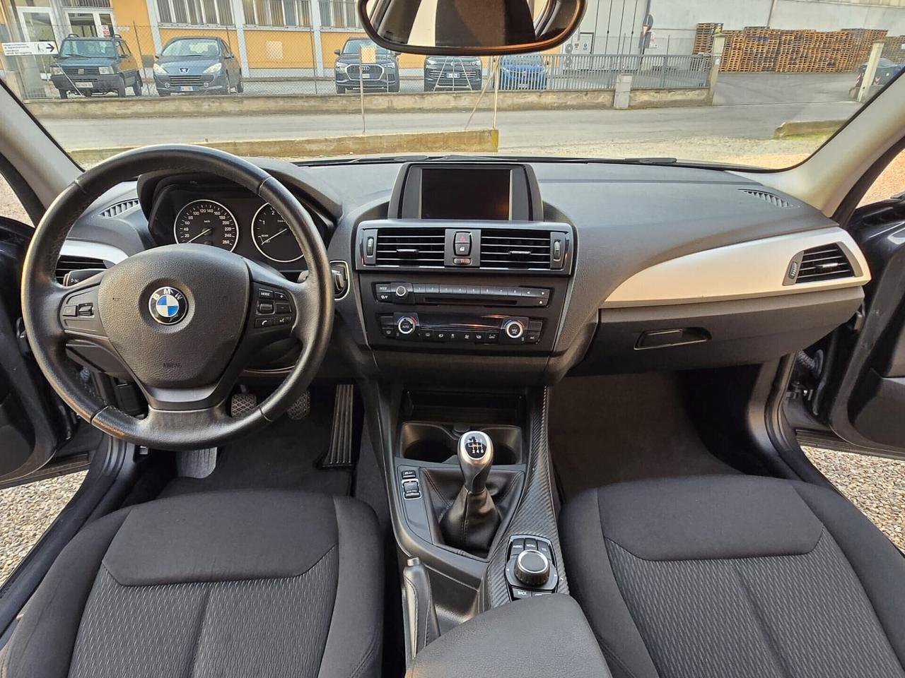 Bmw 116d 5p. VERS. SPORT