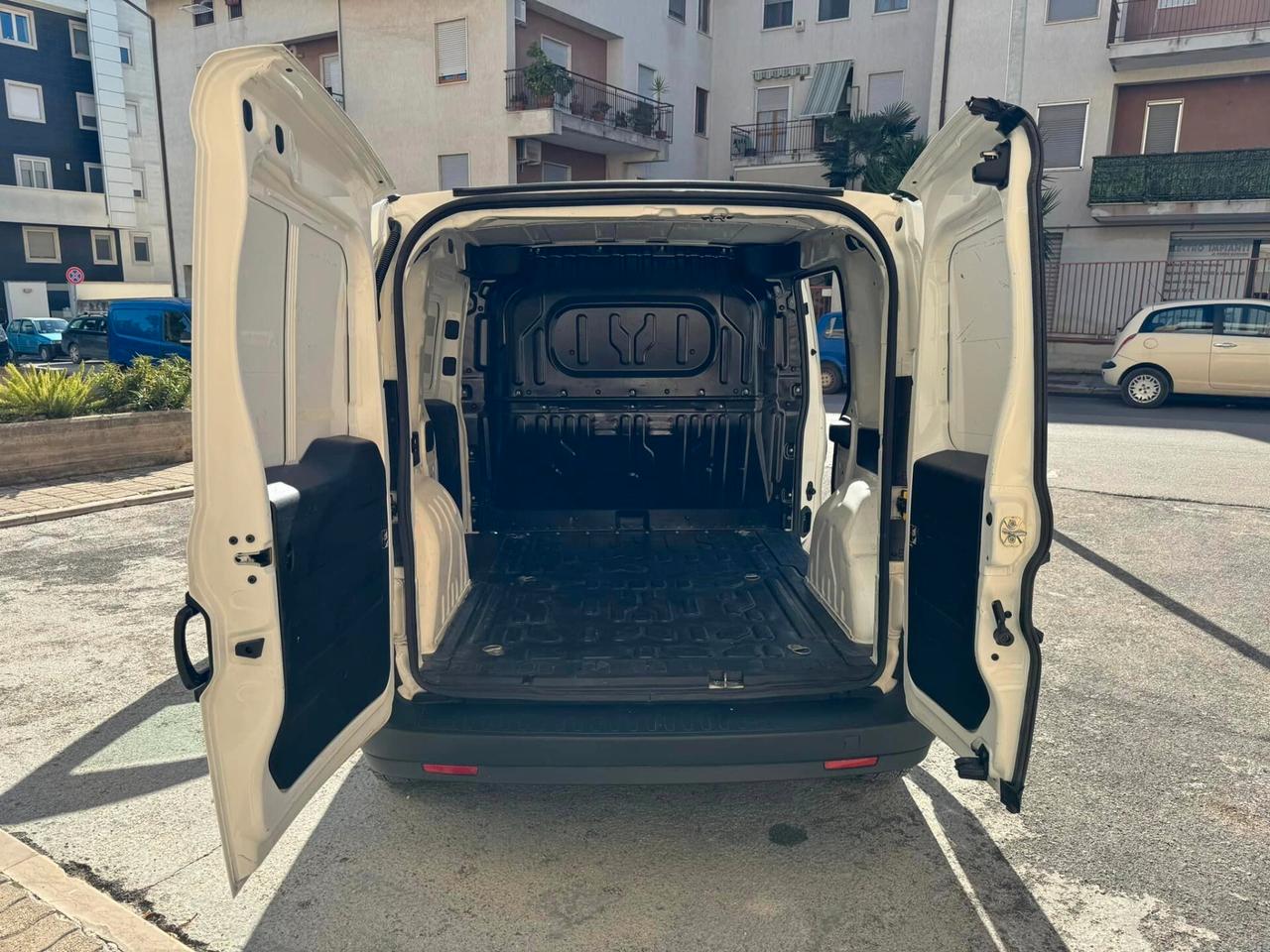 FIAT DOBLO CARGO 1.3 MJ 95 CV. E6 AUTOCARRO PERFETTA