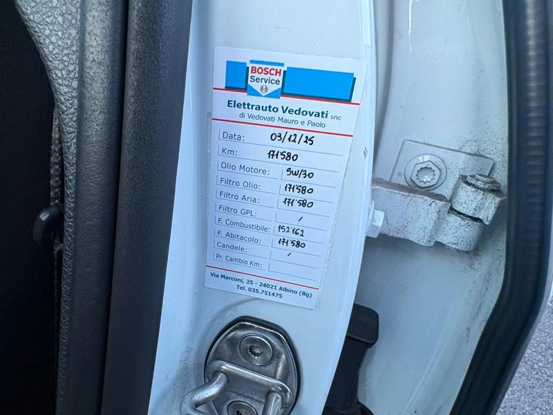 Volkswagen Golf 5 Porte 1.6 tdi Trendline 90cv OK NEOPATENTATI