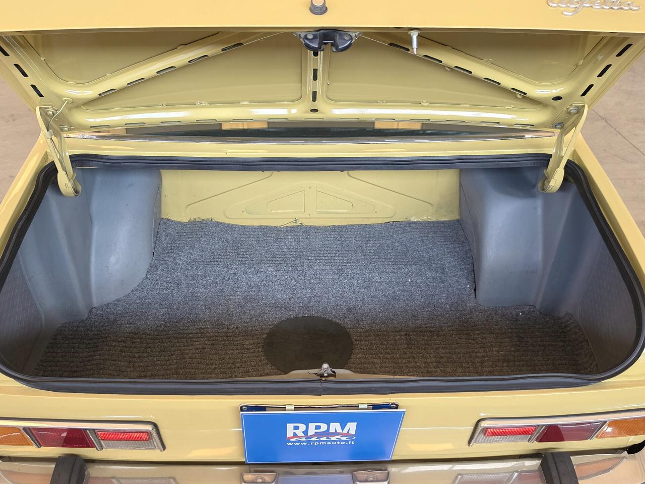 Alfa Romeo Alfetta 1.8 giallo piper