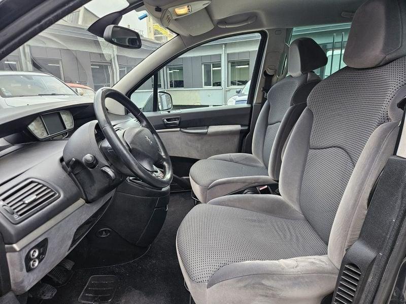 Peugeot 807 807 2.0 hdi 16v Active (st) 136cv 7POSTI