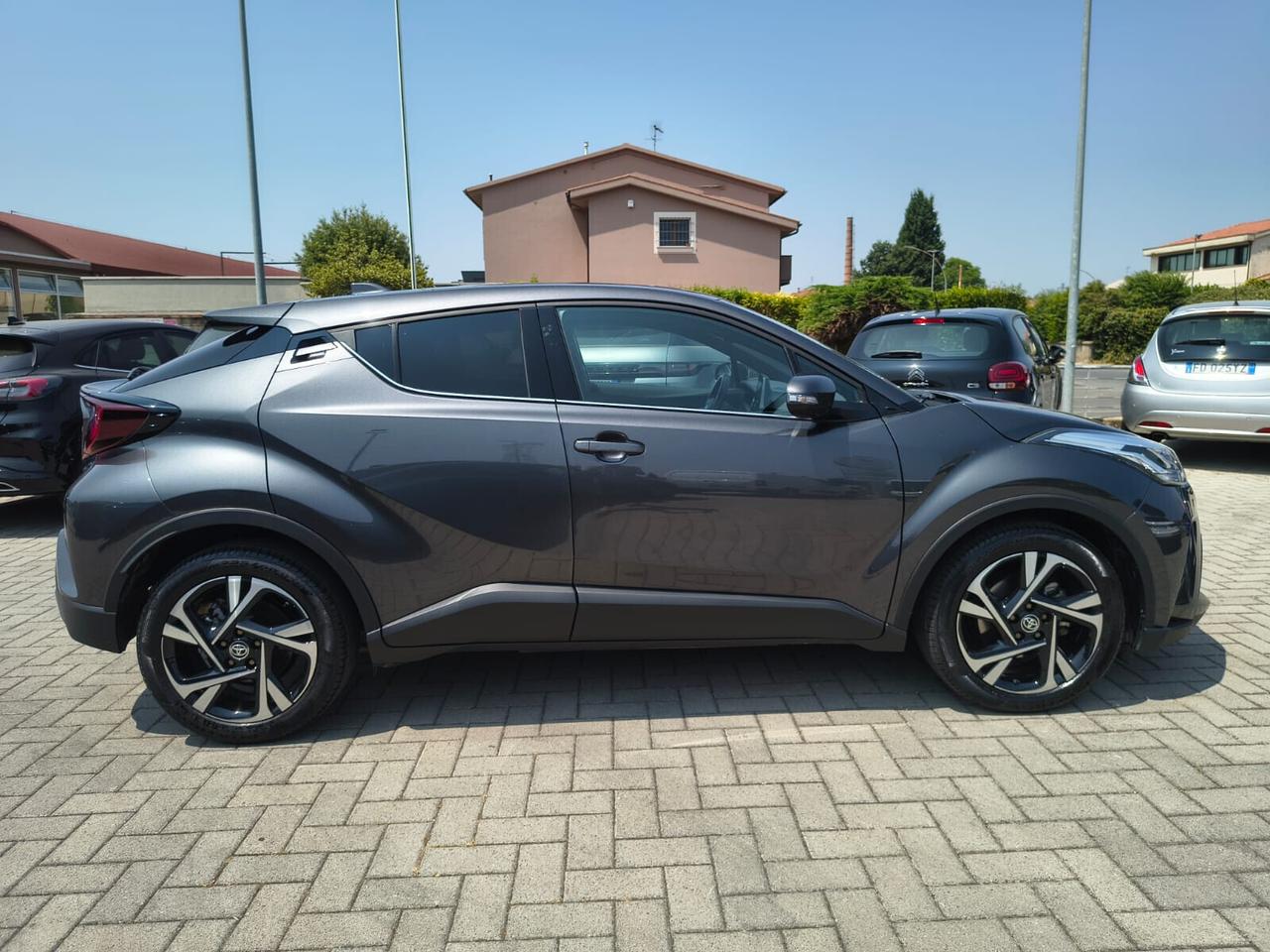 Toyota C-HR *AUTO* 2.0 Hybrid*2023* E-CVT Morebusiness