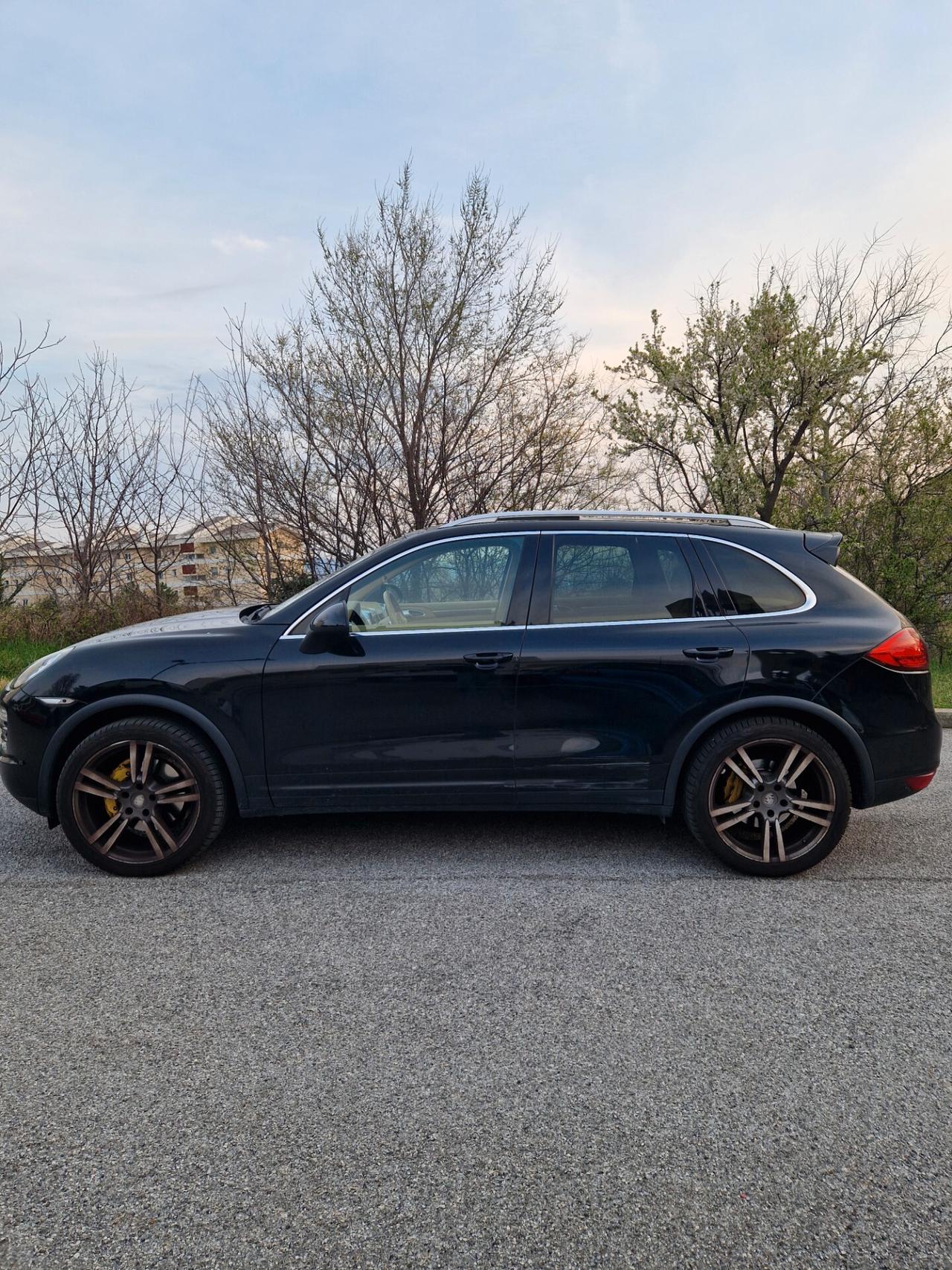 Porsche Cayenne 3.0 Diesel - Full Optional