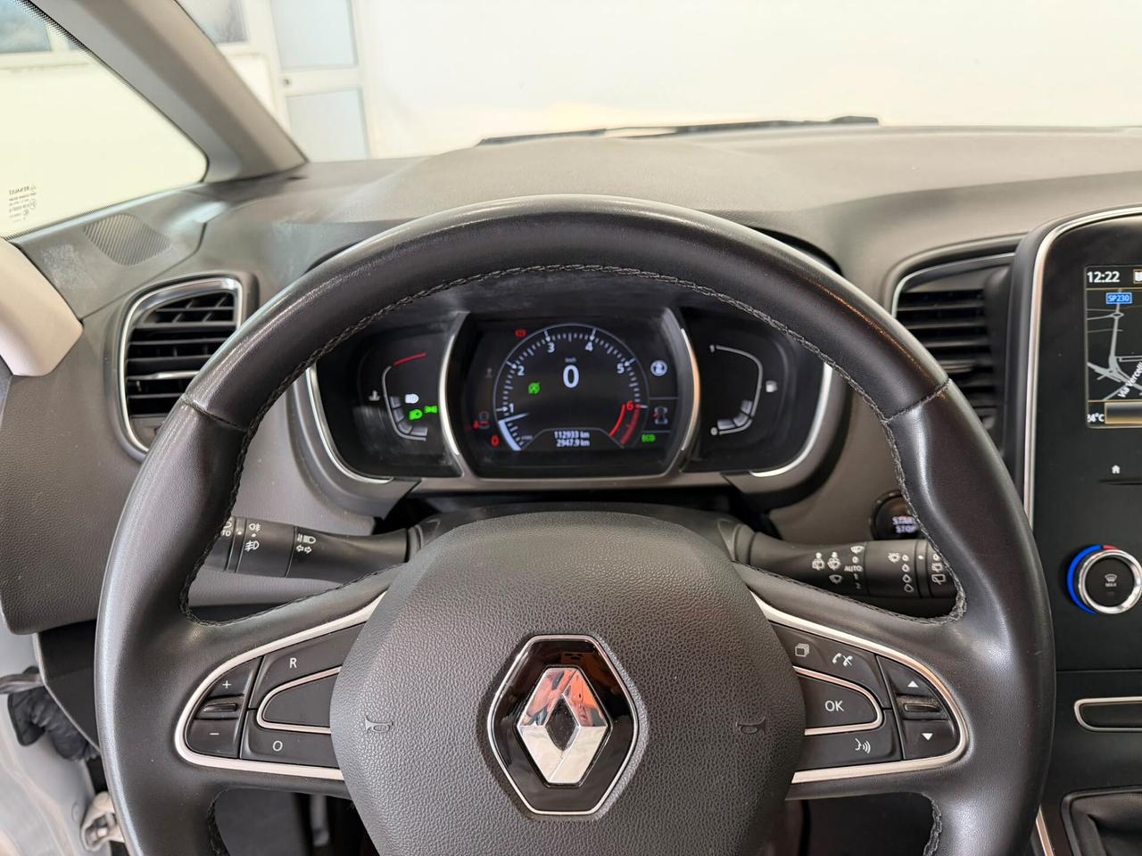 Renault Scénic TCe 140 CV EDC FAP Intens
