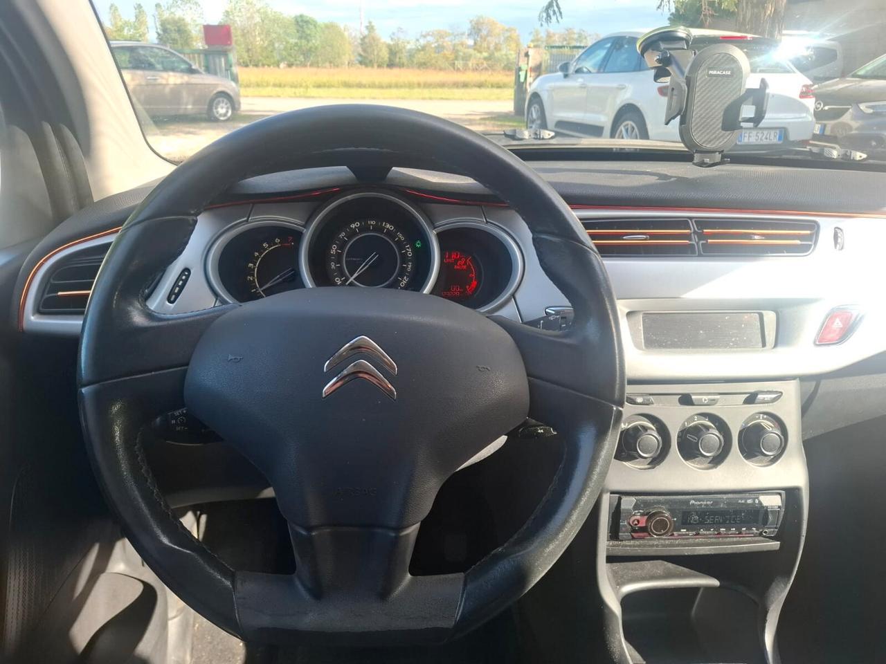 Citroen C3 PureTech 82 Exclusive (60 Kw)