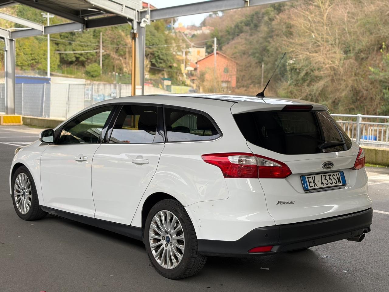 Ford Focus 2.0 TDCi 115 CV Powershift Titanium