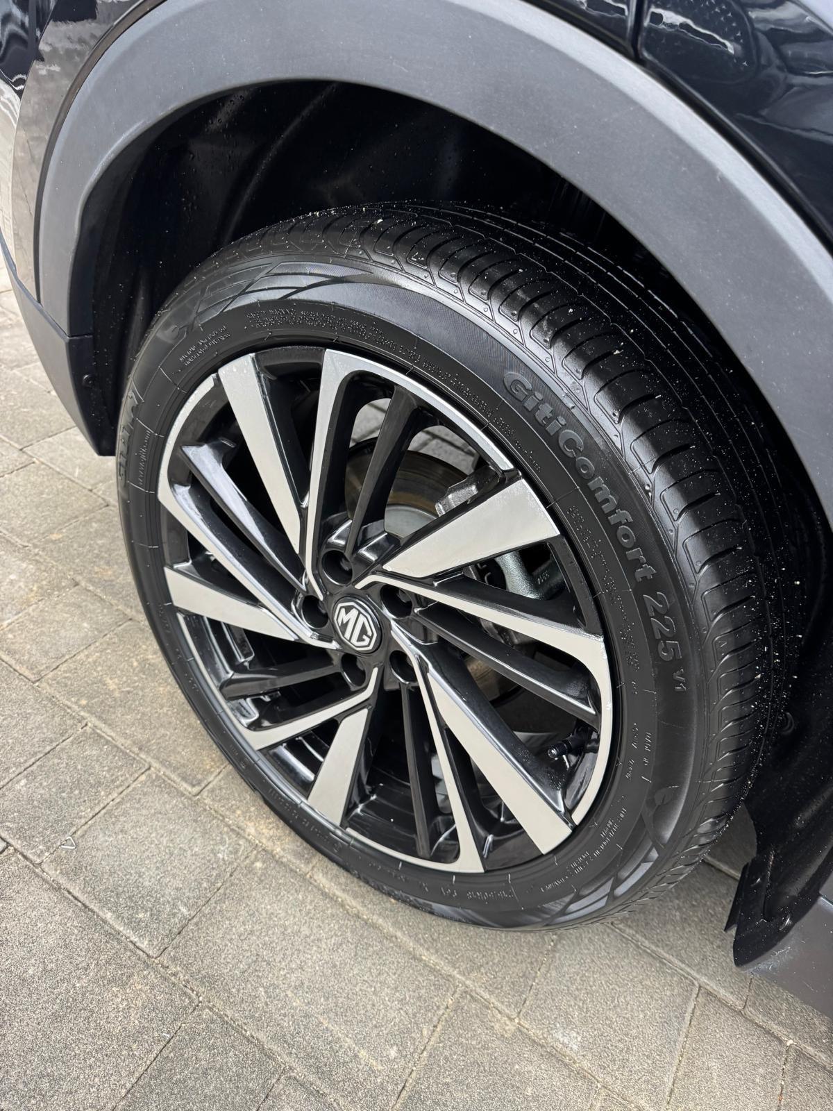 Mg ZS 1.5 Hybrid+ Luxury