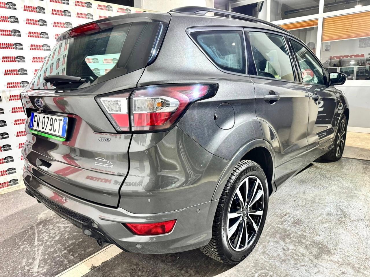 Ford Kuga 2.0 TDCI 180 CV S&S 4WD Powershift Vignale
