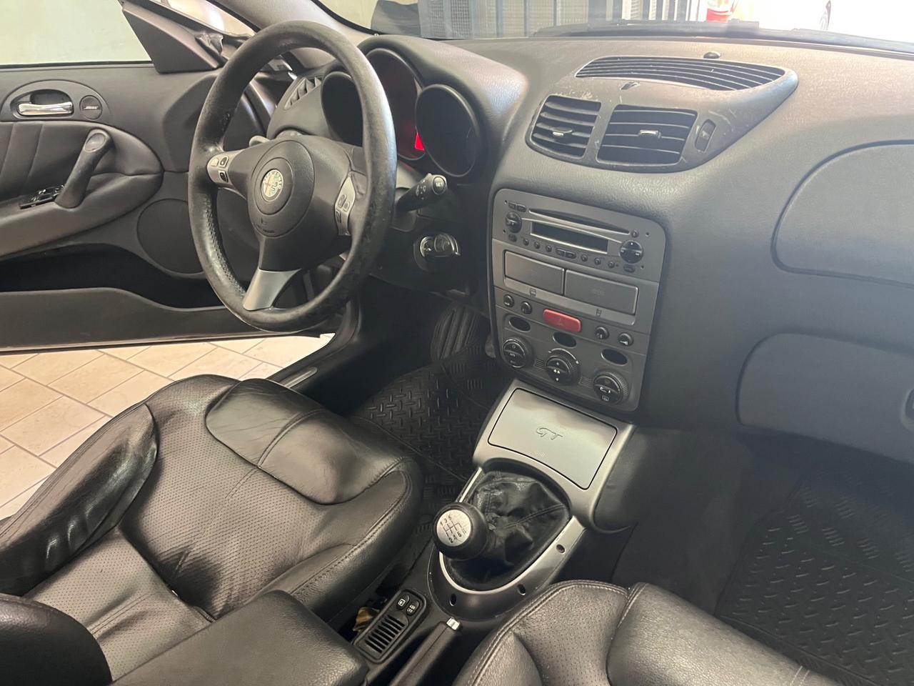 Alfa Romeo GT 1.9 MJT optional 2005