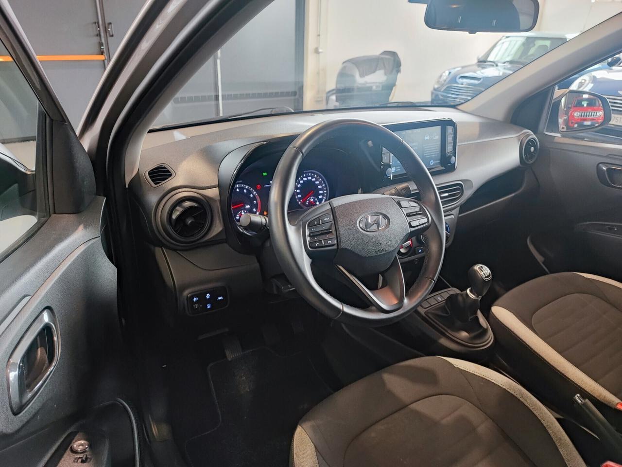 Hyundai i10 1.0 Prime • Navi 8” • CarPlay • Cerchi 16” • LED