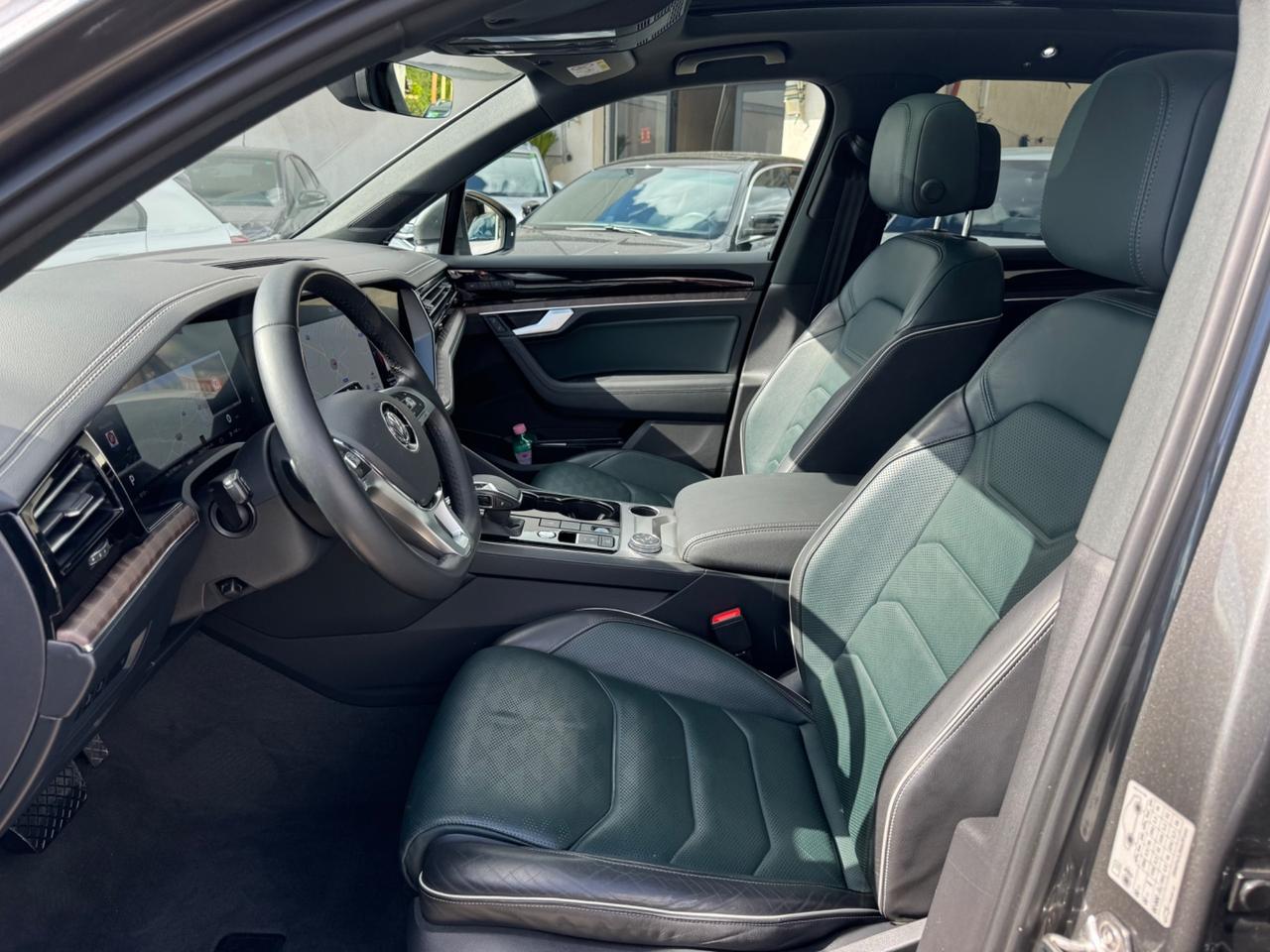 Volkswagen Touareg 3.0 V6 TDI R-Line