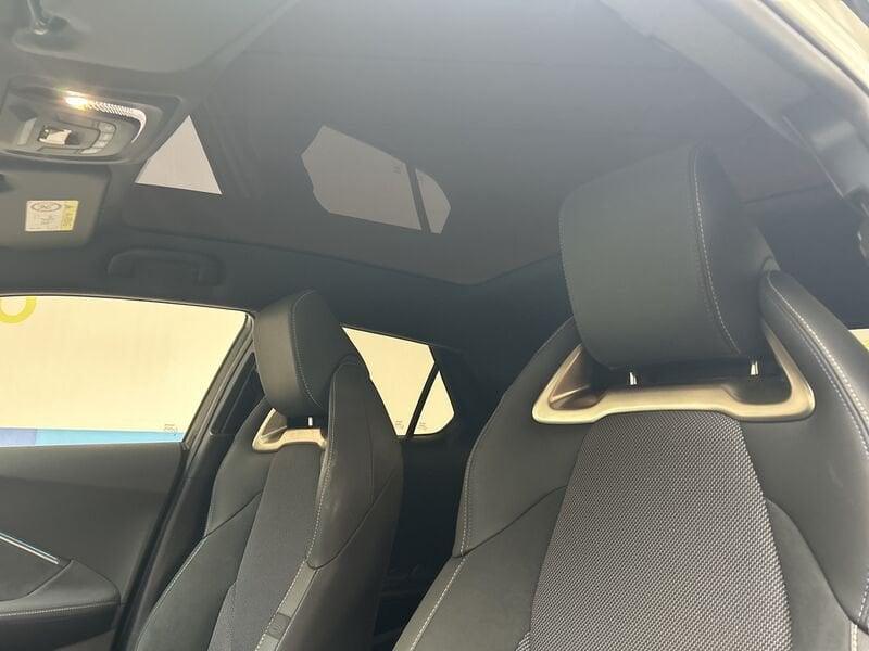 Toyota C-HR 1.8 hv Lounge fwd e-cvt