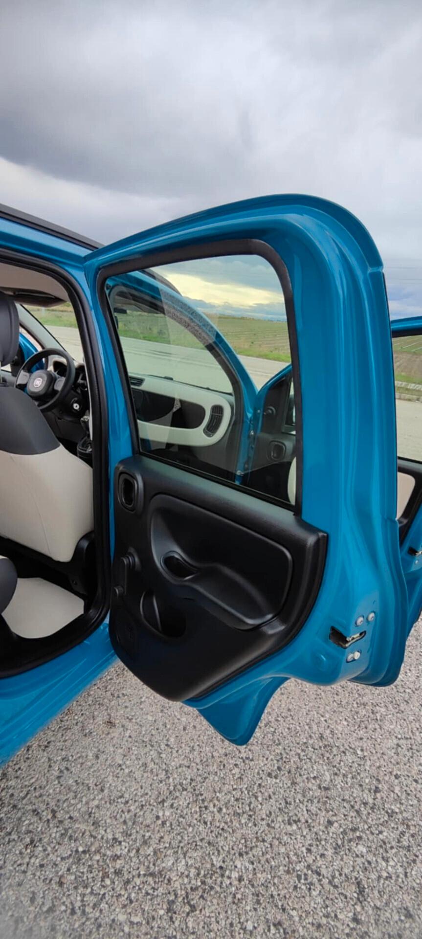 Fiat Panda 0.9 TwinAir Turbo Natural Power Lounge