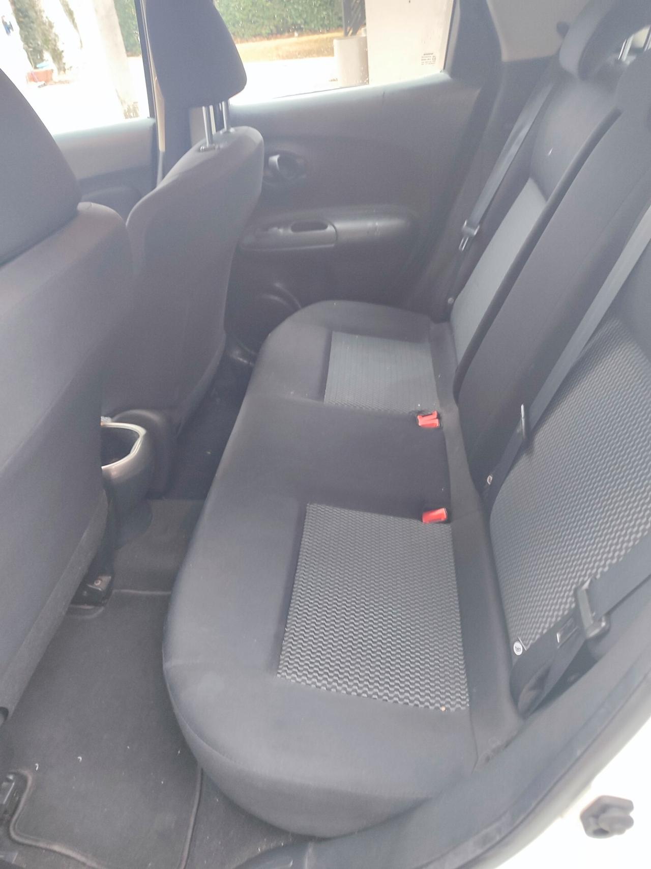 Nissan Juke 1.6 GPL Acenta