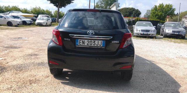 TOYOTA Yaris 1.3 5 porte Lounge GPL