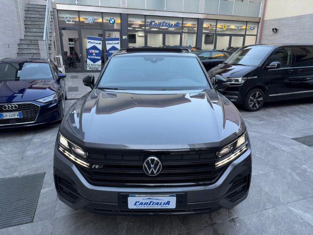 VOLKSWAGEN Touareg 3.0 V6 TDI 286 CV SCR R line tetto panoramico