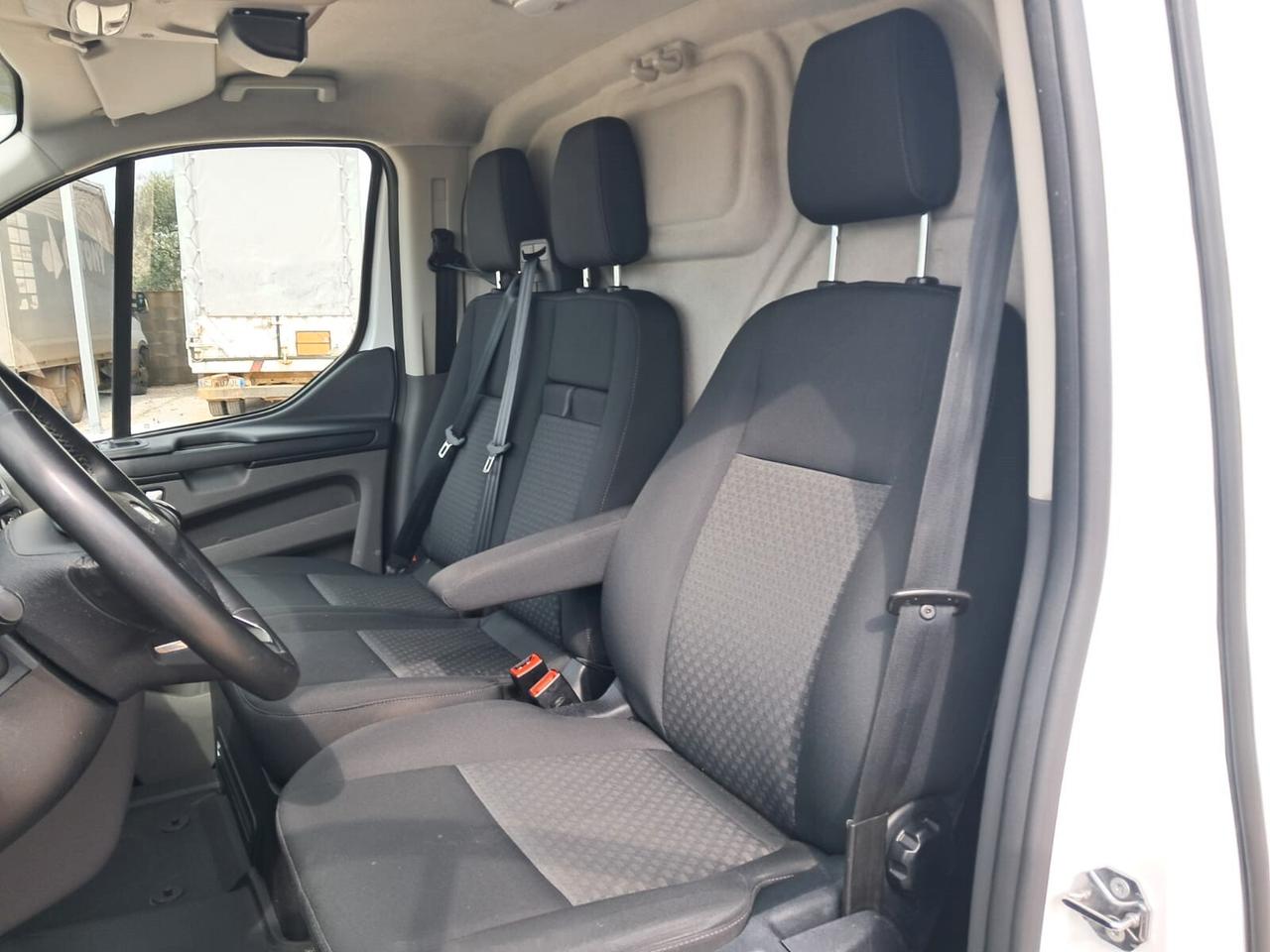 Ford Transit Custom 300 EcoBlue Hybrid 130PL Furgone Trend - coibentato con frigo -(Iva Esposta)