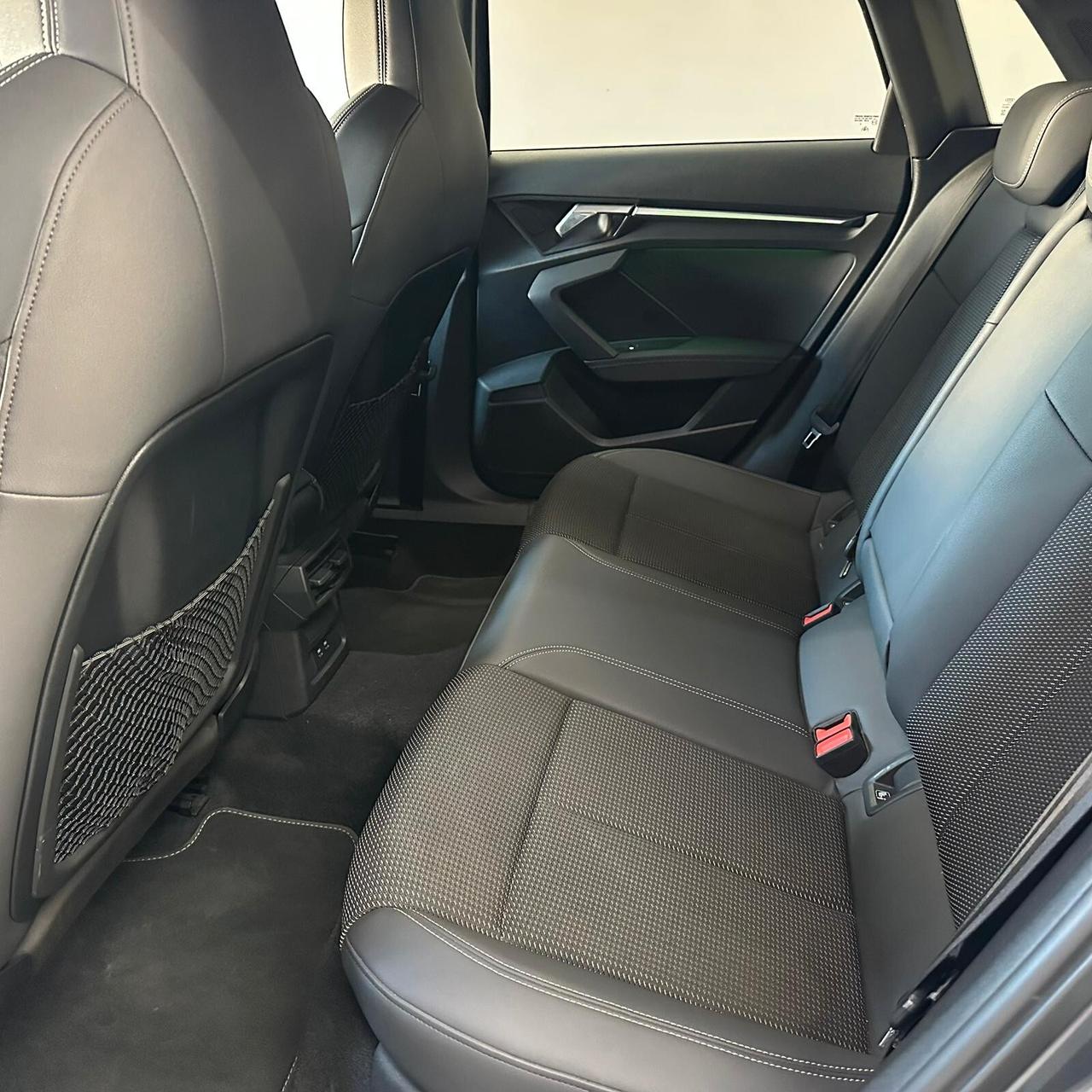 Audi A3 SPB 35 TDI S line edition Identity Black