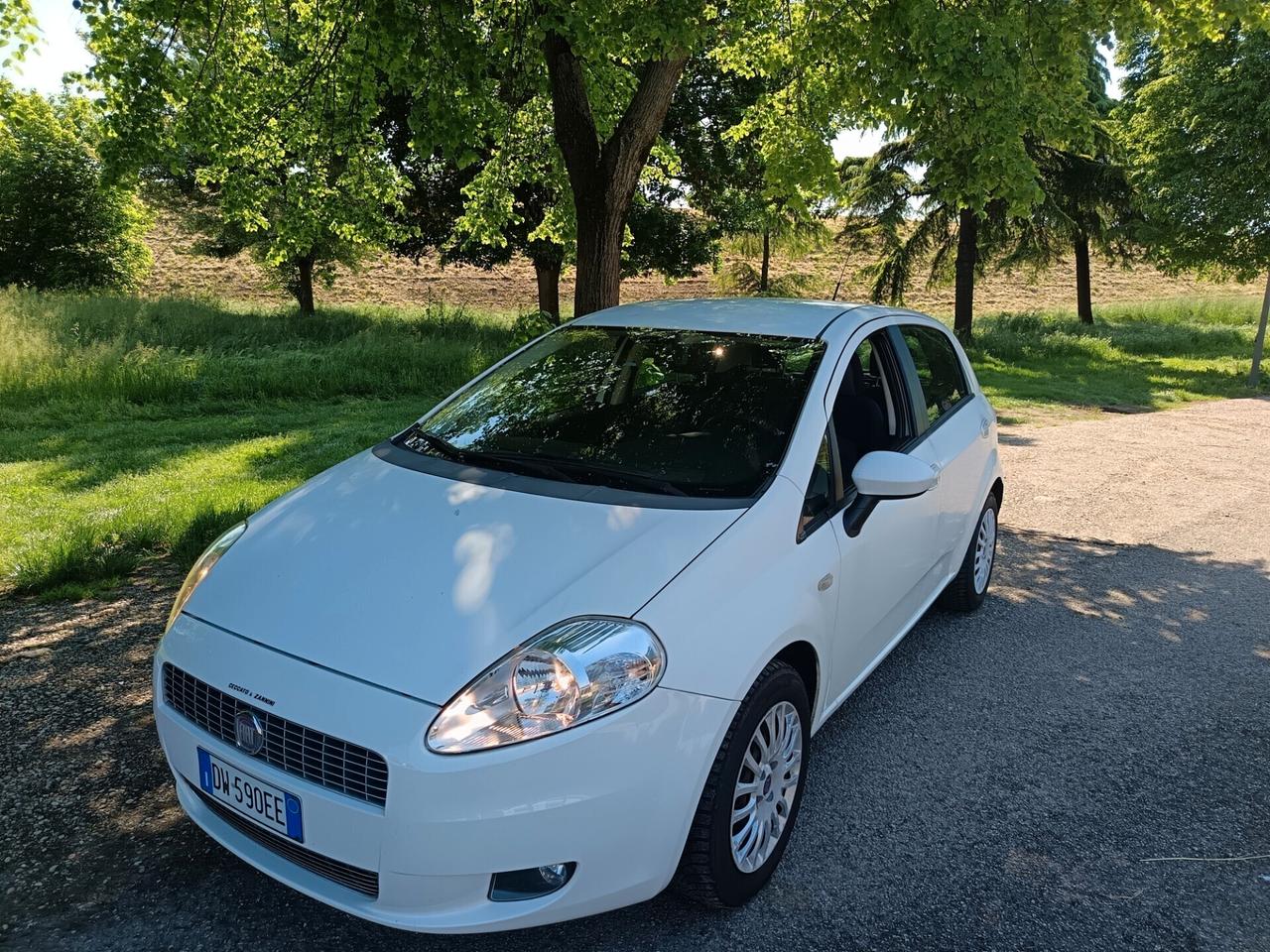 Fiat Grande Punto 1.2!GPL 5 porte Dynamic 2009 ok neo patente
