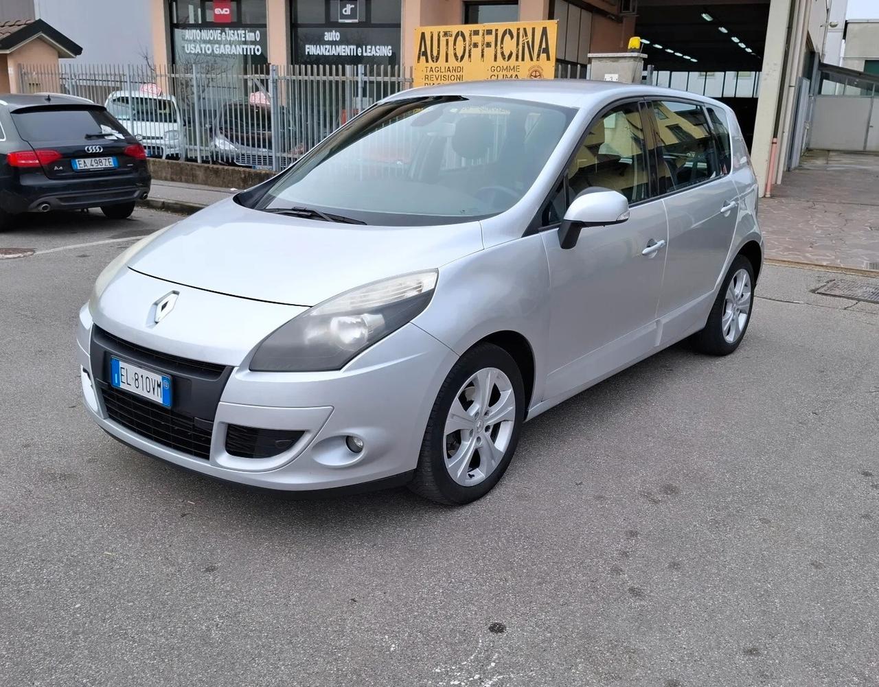 Renault Scenic Scénic X-Mod 1.5 dCi 110CV Luxe