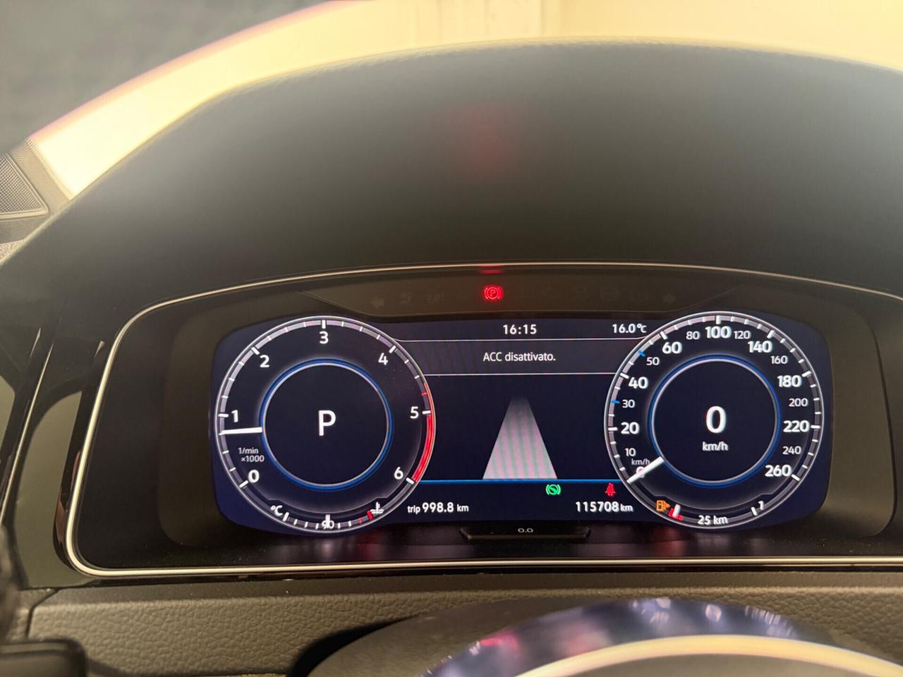 Volkswagen Golf 2.0 TDI DSG 5p R-LINE BlueMotion Technology