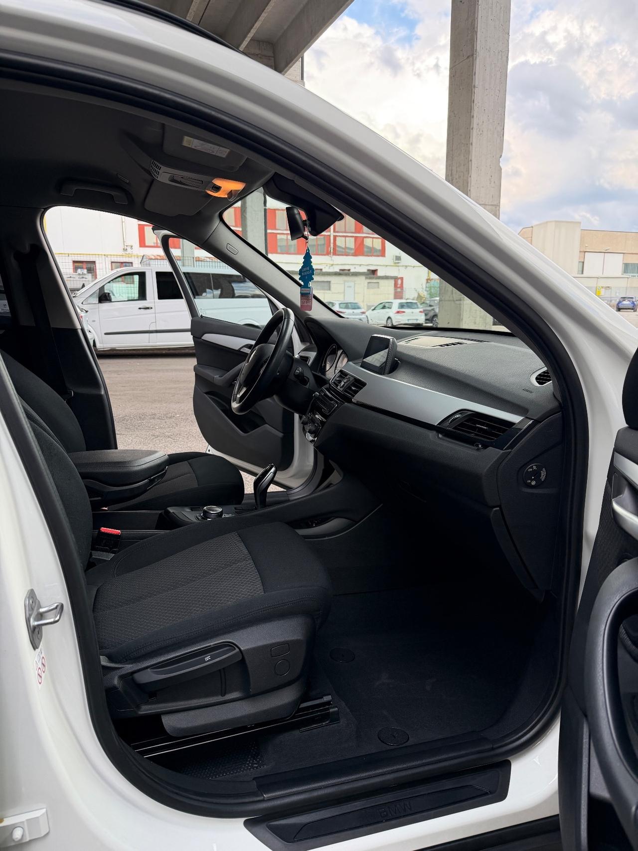 Bmw X1 sDrive18i 140cv