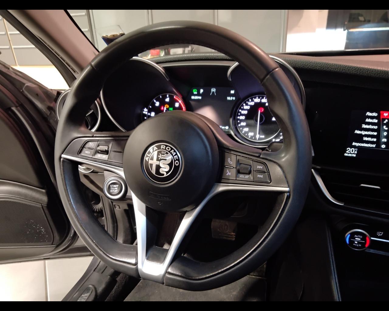 ALFA ROMEO Giulia (2016) Giulia 2.2 Turbodiesel 180 CV AT8 AWD Q4 Super