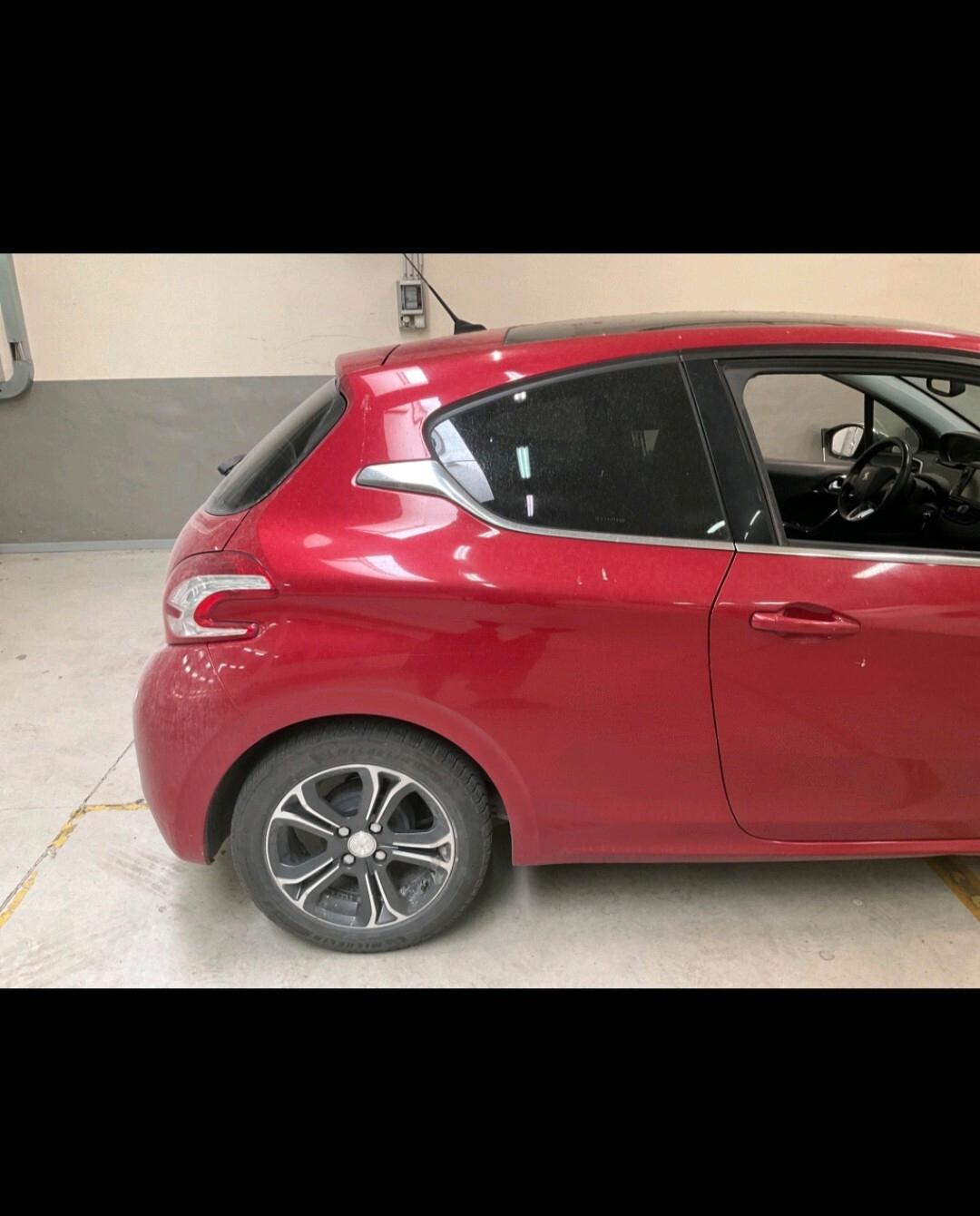 Peugeot 208 1.4 HDi 68 CV Sport 2015