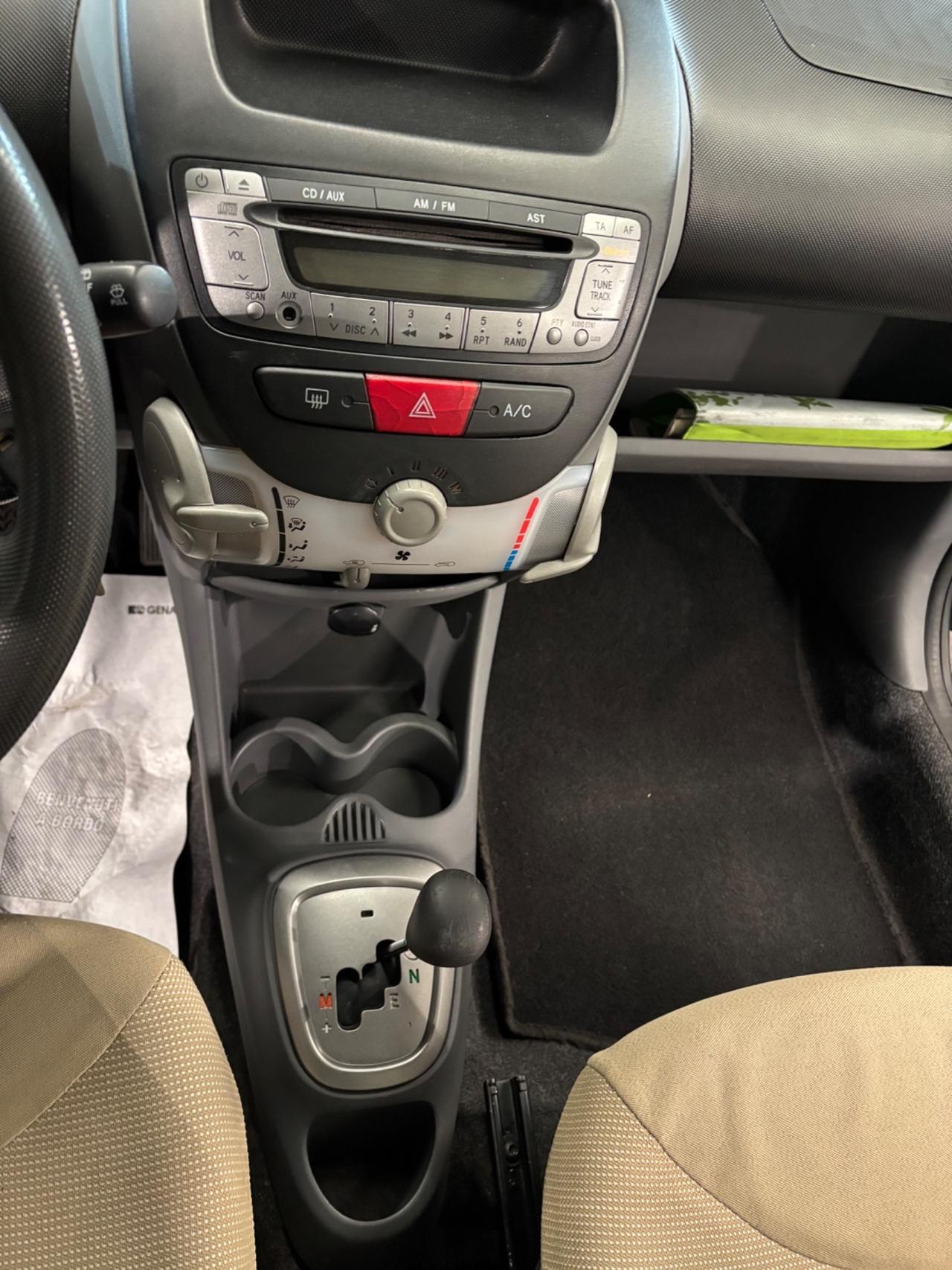 Peugeot 107 1.0 68CV 5p. AUTOMATICA