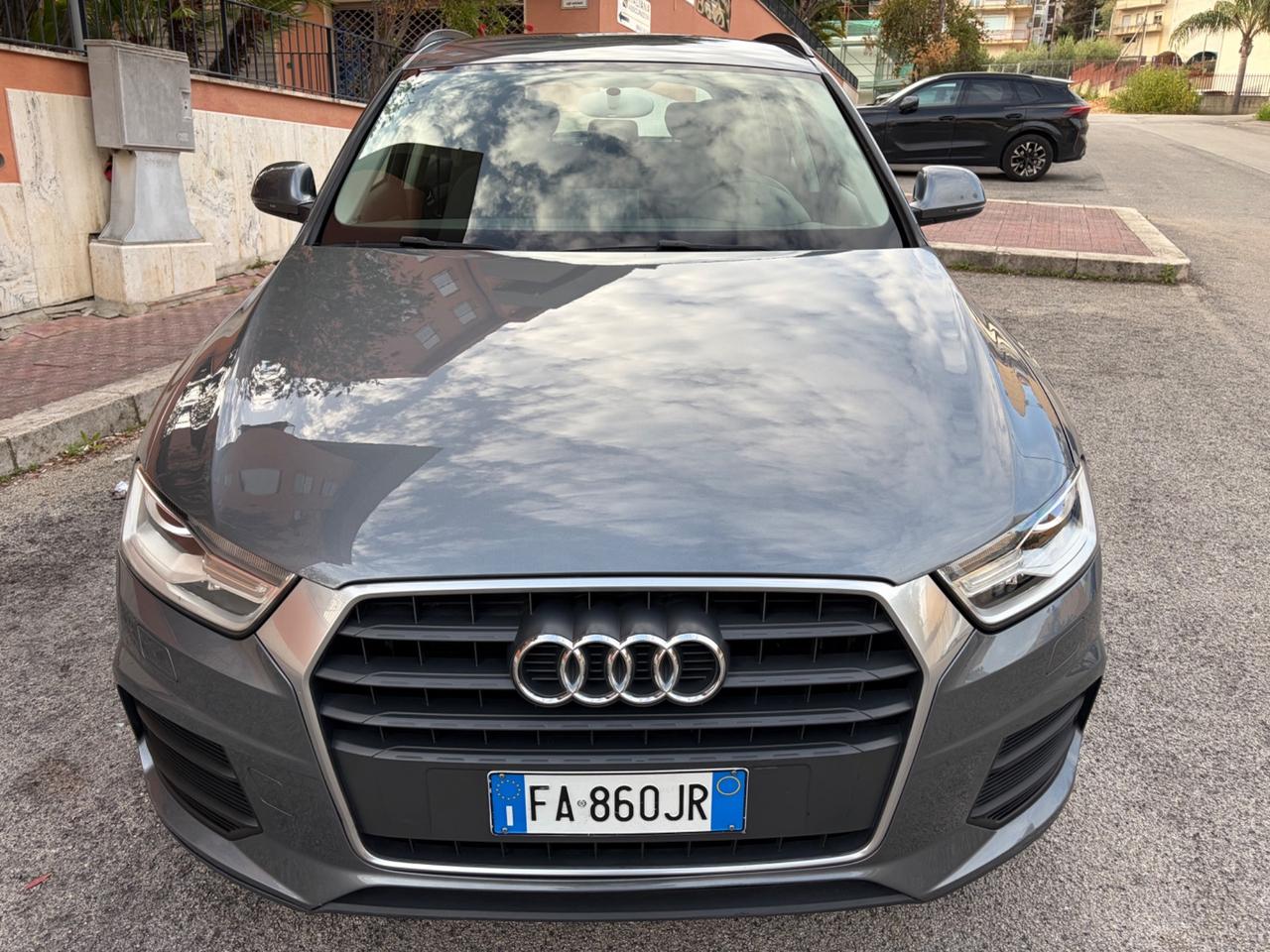Audi Q3 2.0 TDI 150 CV Sport ok certificati !!!