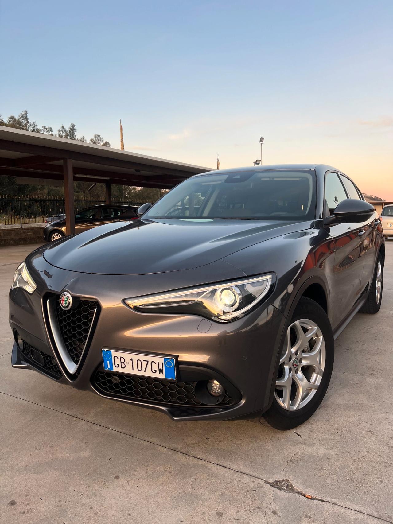 Alfa Romeo Stelvio 2.2 Turbodiesel 190 CV AT8 Q4 Super MOTORE NUOVO ALFA ROMEO