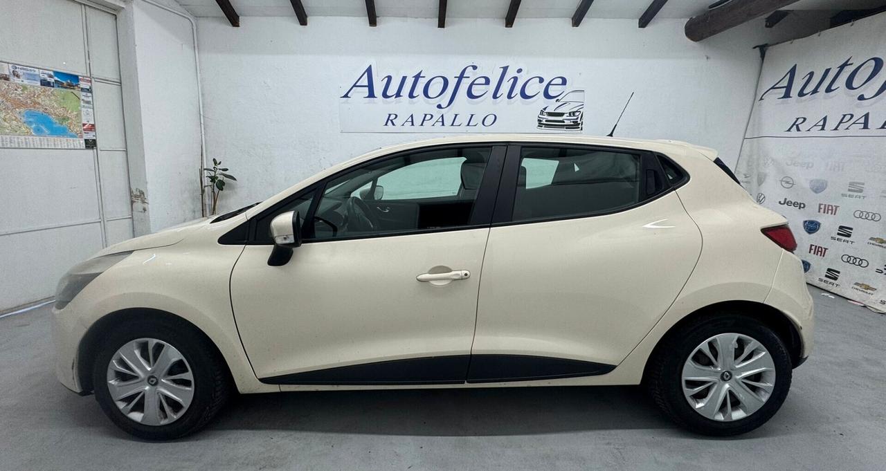 Renault Clio dCi 8V 75 CV Start&Stop 5 porte Energy Duel