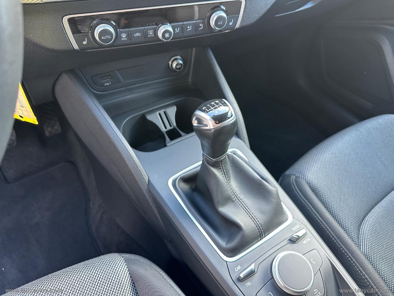 AUDI Q2 30 TDI Business Advanced