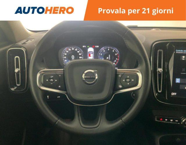VOLVO XC40 T2 Geartronic Momentum