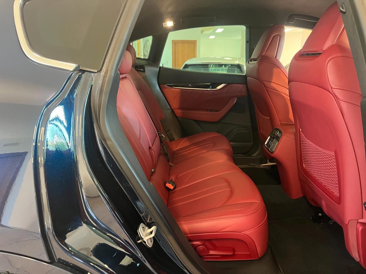 Maserati Levante V6 430 CV AWD Modena S BLU NOBILE